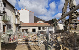 Chantier de travaux de proto-aménagement à Volvic par l'EPF Auvergne