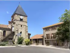 Acquisition d'un bâti en centre-bourg de Saint-Jean des Oliières pour installer un commerce